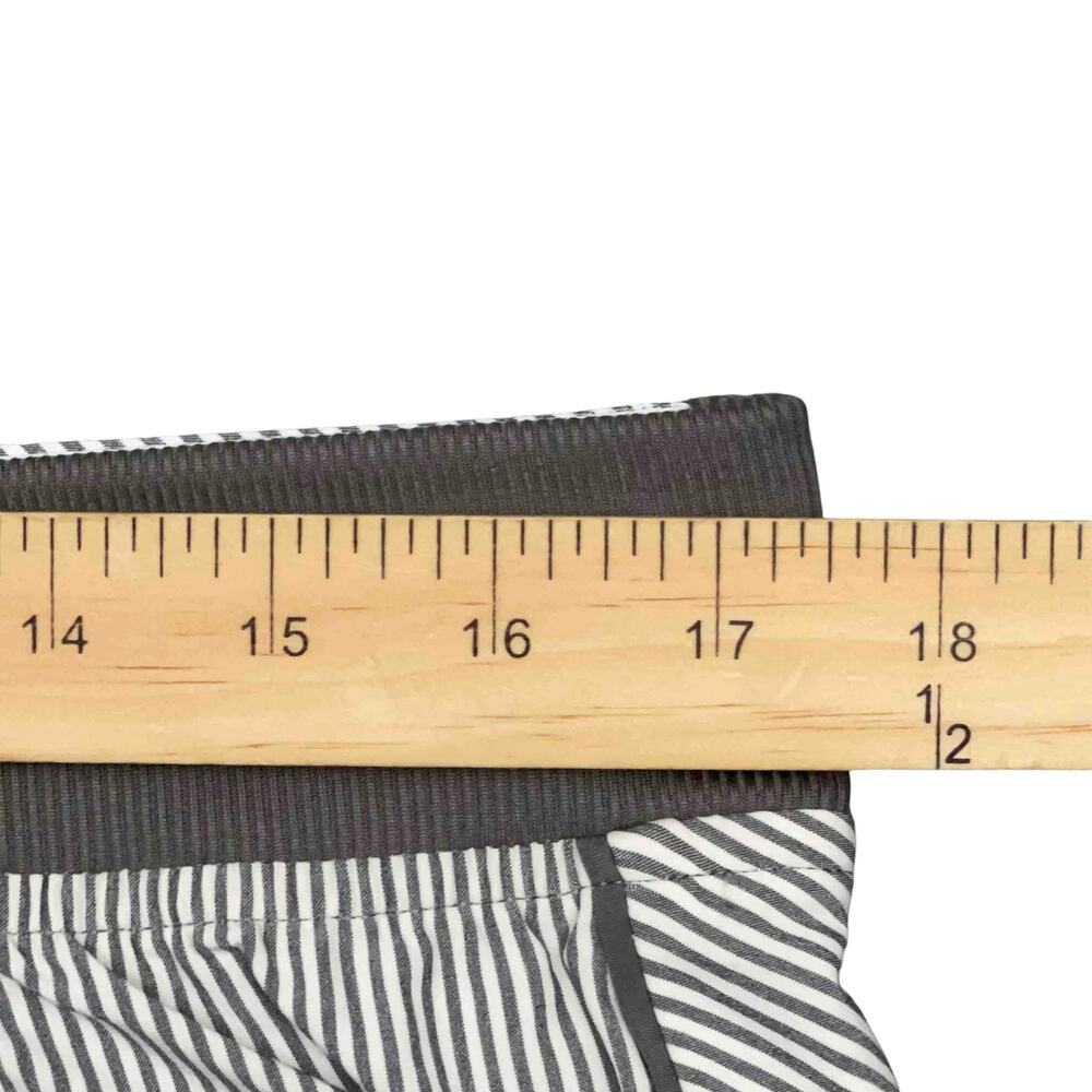 Athleta Brooklyn Textured Ankle Pants 14 Gray White Striped Commute Vacations - Picture 7 of 8